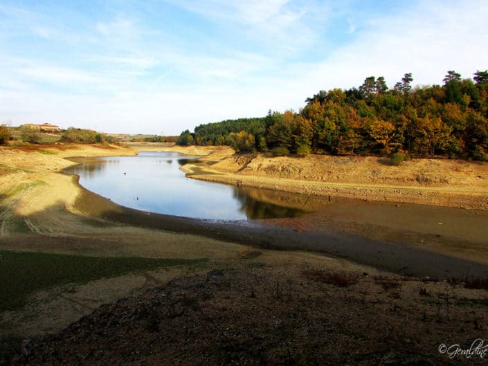 Lac des Meinettes St Jeure d'Ay