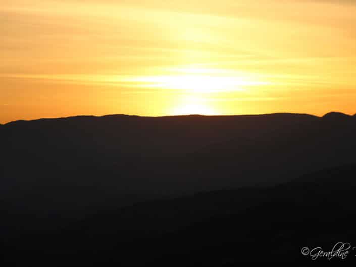 Soleil couchant montagne Ardèchoise