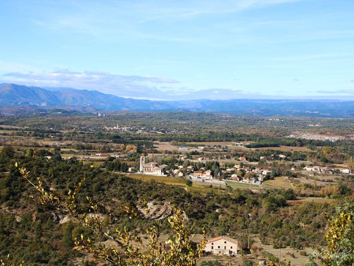 Une vue sur le village de Grospierres