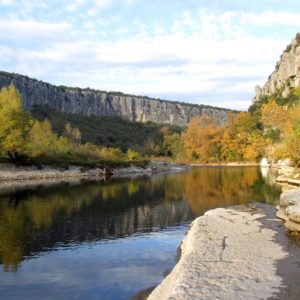 Une vue de la rivière Ardèche