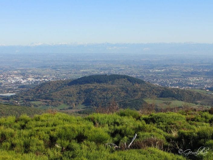 Vue Montmiandon et Annonay depuis la Croix de Chirol