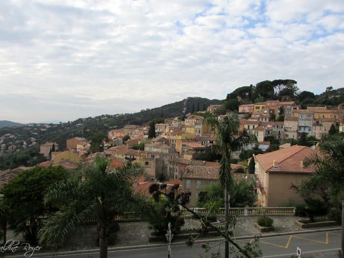 vue du village de Borne-Les-Mimosas