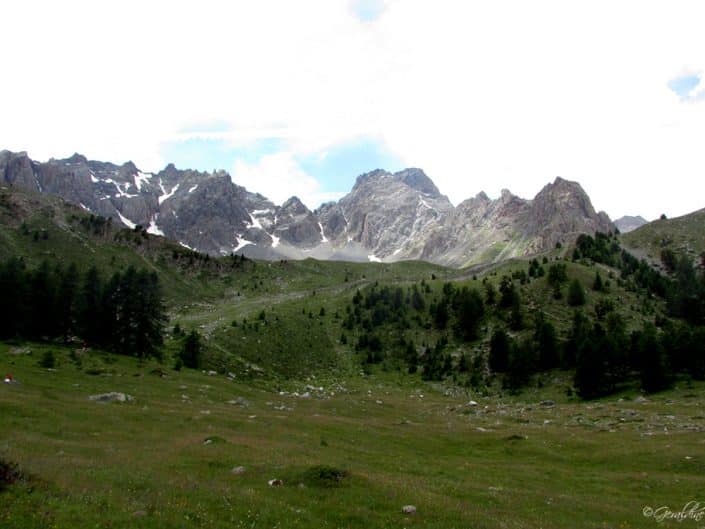 Au sommet, le lac Saint Anne