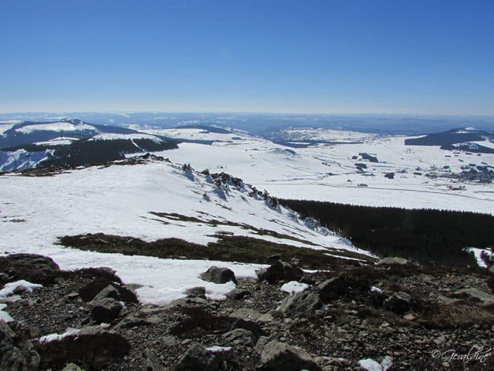 Diaporama au sommet du Mézenc sous la neige...
